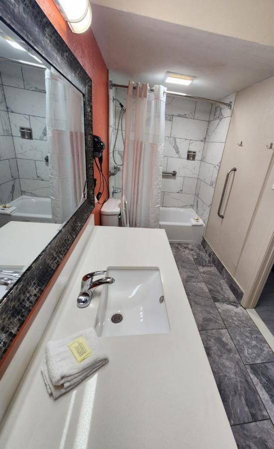 Executive Inn Ferry Pass Zewnętrze zdjęcie